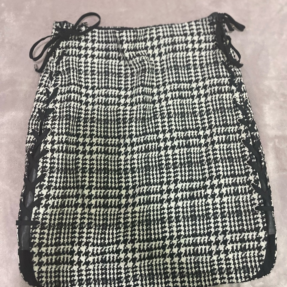 Per Se skirt size 4